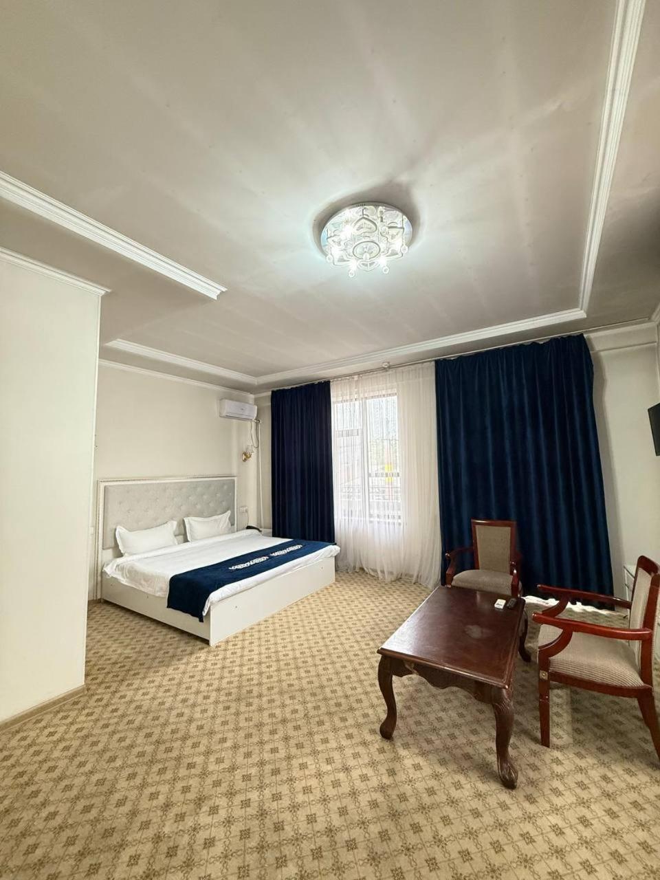 Sultan Jalal-Abad Hotel Exterior foto